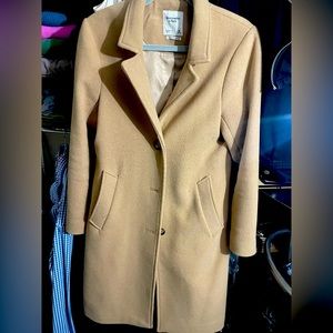 Abercrombie Dad Coat. Size M.